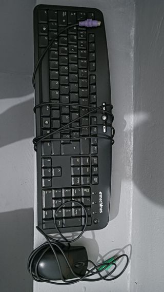 Teclado y ratón eMachines