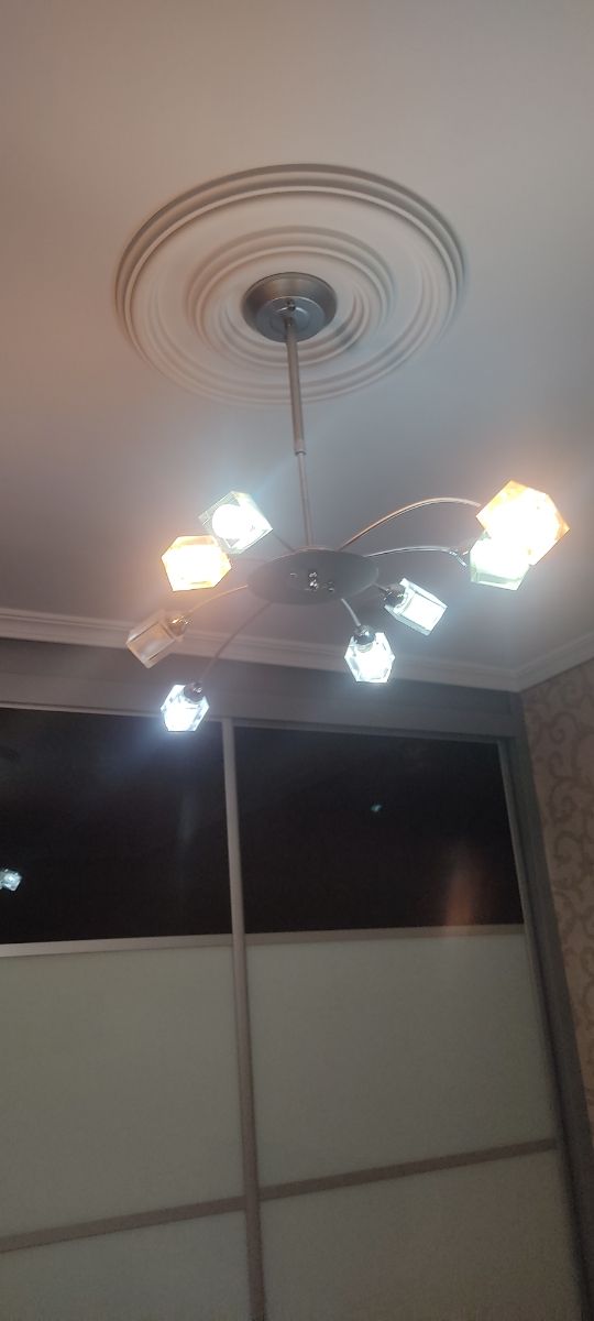 Lámpara moderna 8 luces