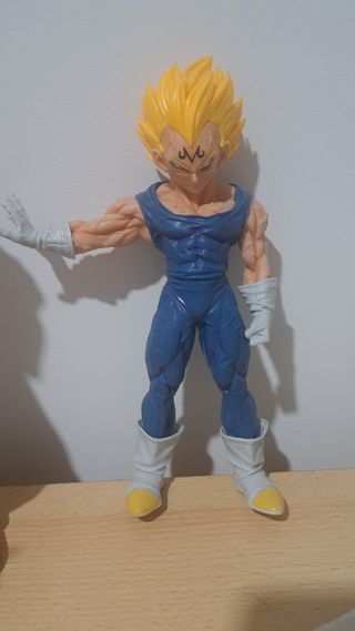Figuras Dragon Ball Z,  20 euros cada una