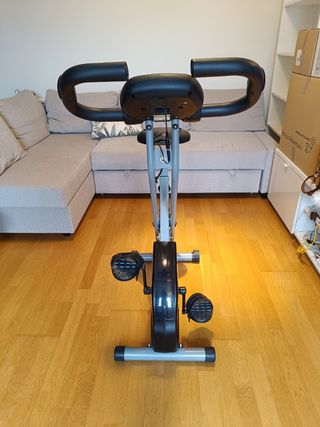 Bicicleta estática plegable