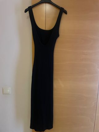 Vestido Negro Entallado