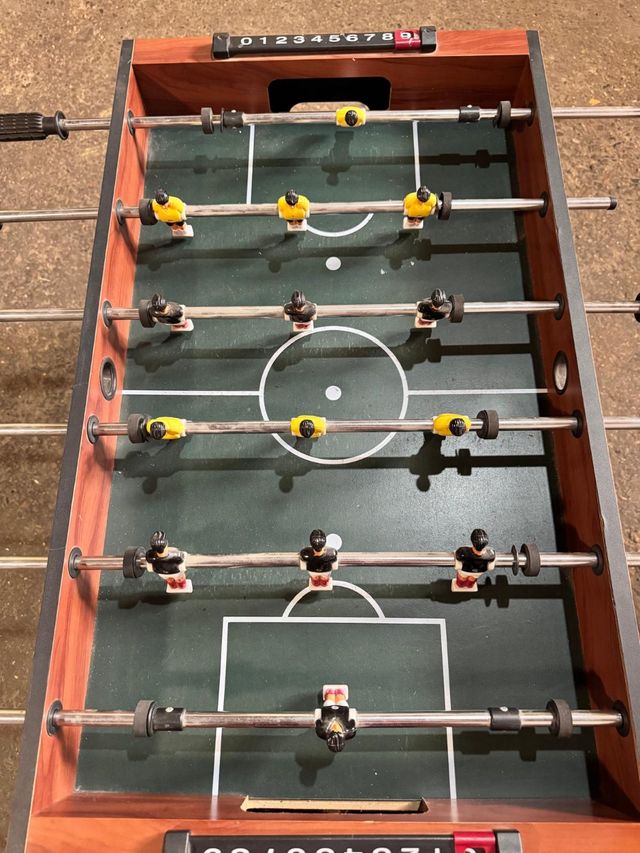 Futbolín para niños. Entrega en persona. No envío.