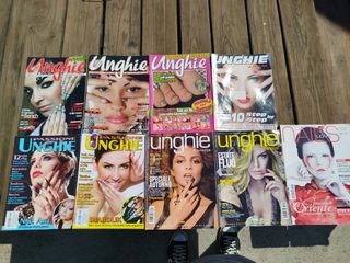Lotto di 9 riviste per unghie