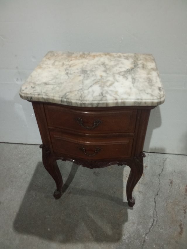 Mesilla noche vintage mármol