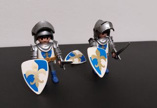 Playmobil 2 caballeros Flor de Lis