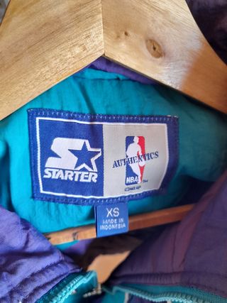 Chaqueta Starter Hornets vintage NBA