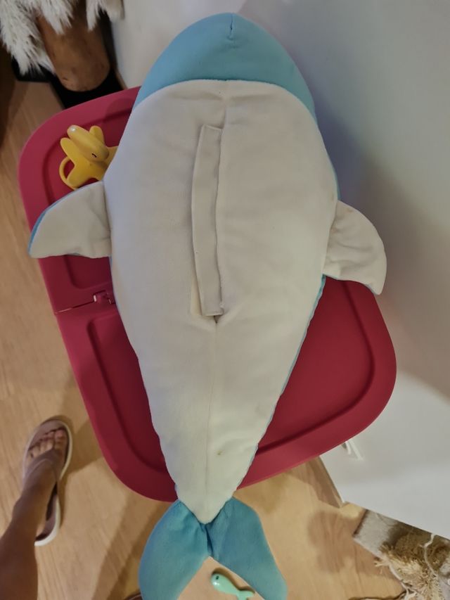 Delfín interactivo azul