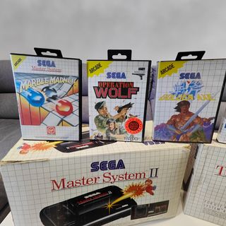 SEGA Master System II + Pistola + juegos
