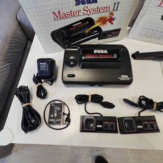 SEGA Master System II + Pistola + juegos