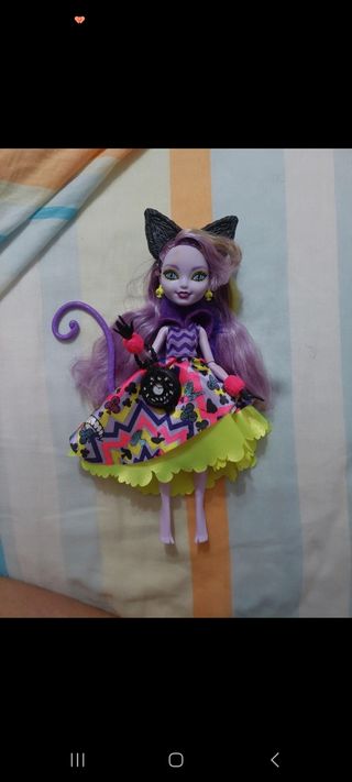 EVER AFTER HIGH
