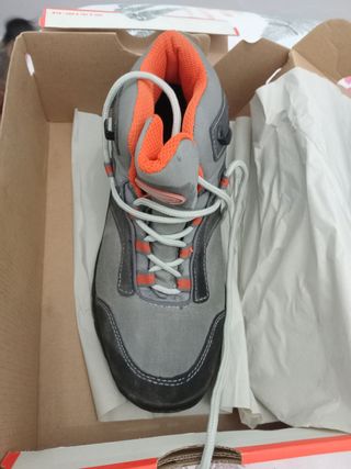 Botas montaña gris-naranja