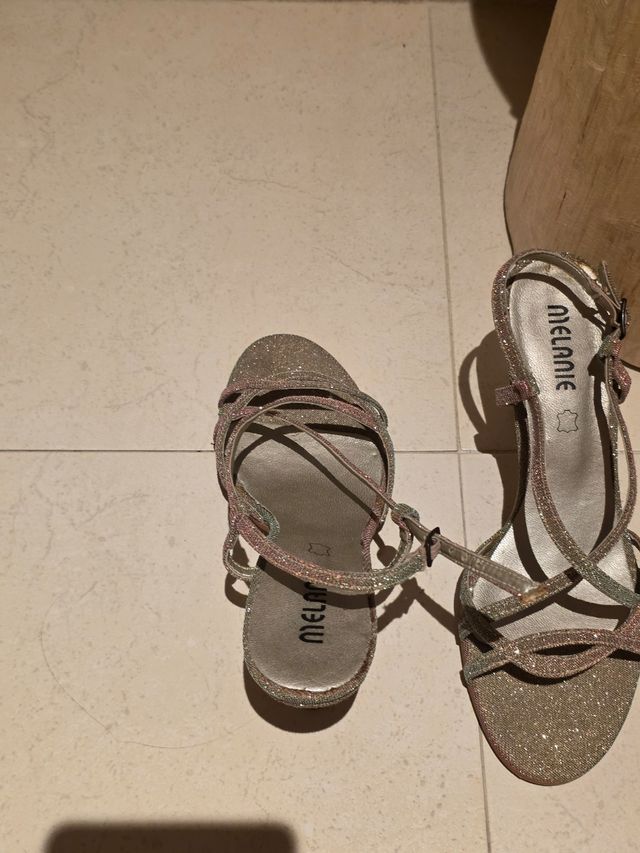 Sandalias Melanie brillo dorado 37