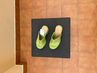 Tacones H&M verdes - talla 39
