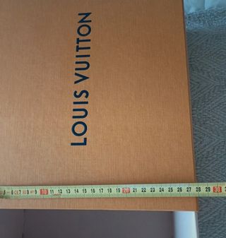 Caja LOUIS VUITTON