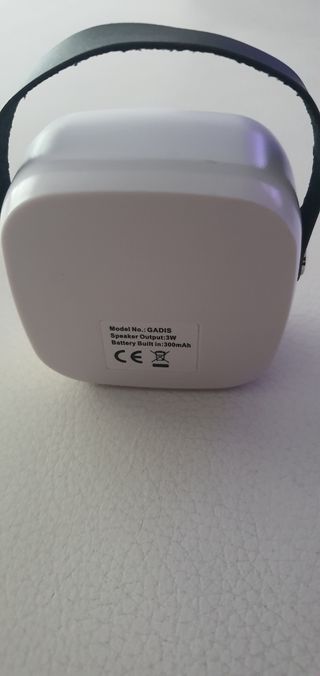 Mini altavoz GADIS 7x7cm