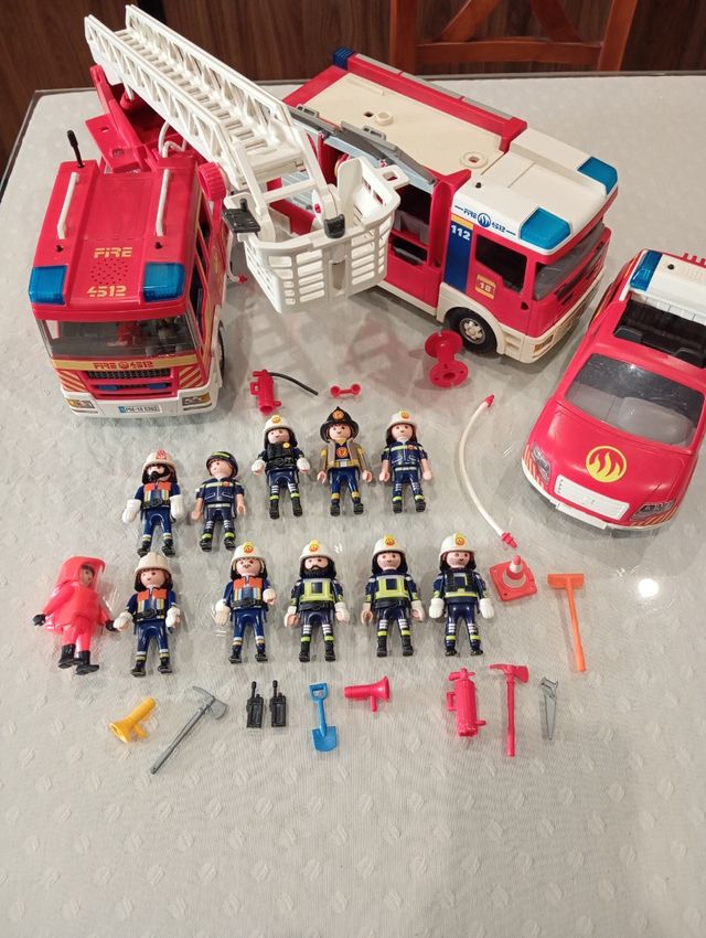 Playmobil Bomberos - Vehículos y Figuras