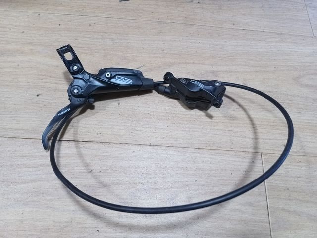 Freni SRAM G2 + kit regalo Puga