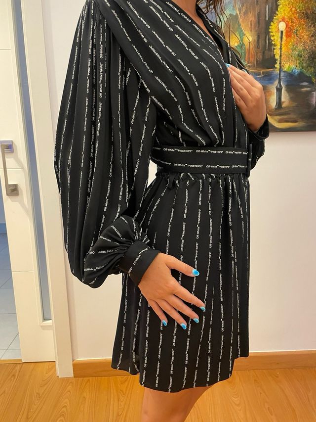 Vestido Off-White negro