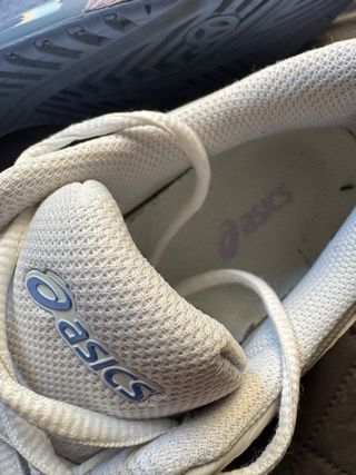 Zapatillas Asics Gel Challenger Blancas y Azules