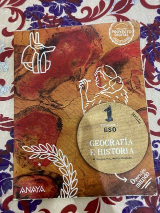 Libros de primero de la eso en condiciones buenas.