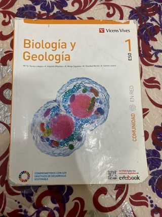 Libros de primero de la eso en condiciones buenas.