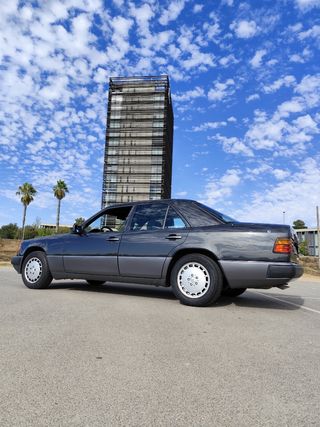 Mercedes-Benz Clase E 1993