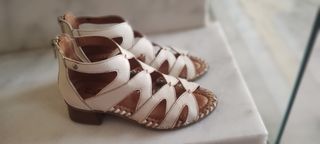 Sandalias Pikolinos blancas