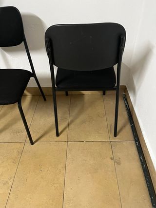 4 Sillas oficina - negras