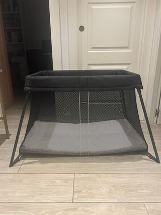 Cuna - Parque  BabyBjorn - Perfecto estado