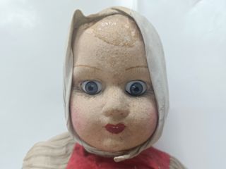 Muñeca antigua cartón piedra años 40