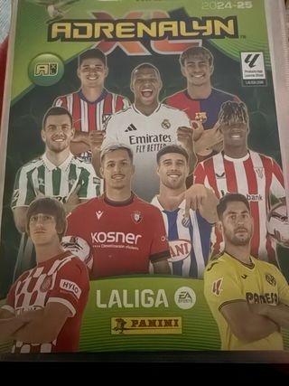Álbum Adrenalyn XL LaLiga 2024-25 + varios cromos
