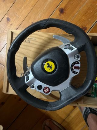 Volante Thrustmaster TX Racing Ferrari