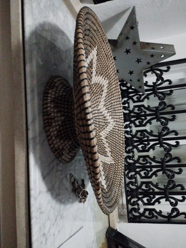 Centro mesa mimbre - 7€ antigüedades
