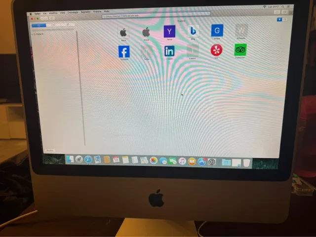 iMac 20" - 2 GHz Intel Core 2 Duo