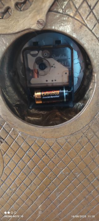 Reloj bronce estilo antiguo