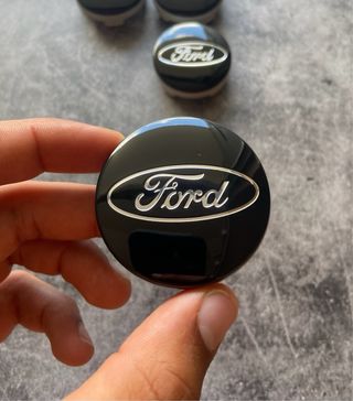 tapabujes Ford 54mm Negro