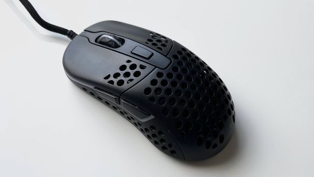 Xtrfy M42 RGB: Ratón gaming ultraligero