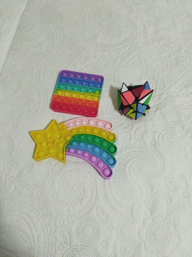 Popits arcoiris + cubo mágico