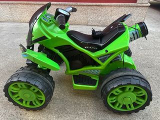 Quad eléctrico infantil