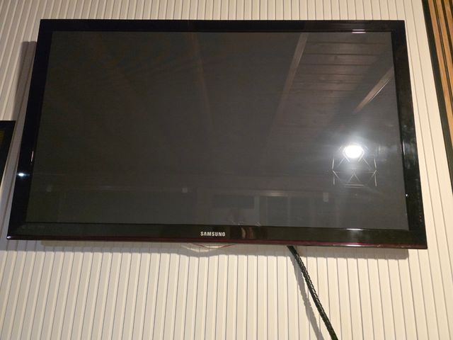 TV Samsung HD - Dolby Digital Plus