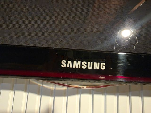 TV Samsung HD - Dolby Digital Plus