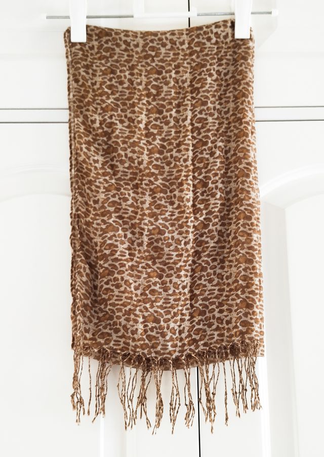 Pañuelo estampado leopardo