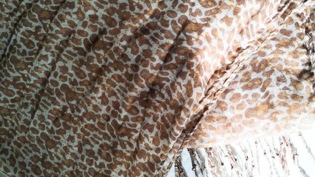 Pañuelo estampado leopardo