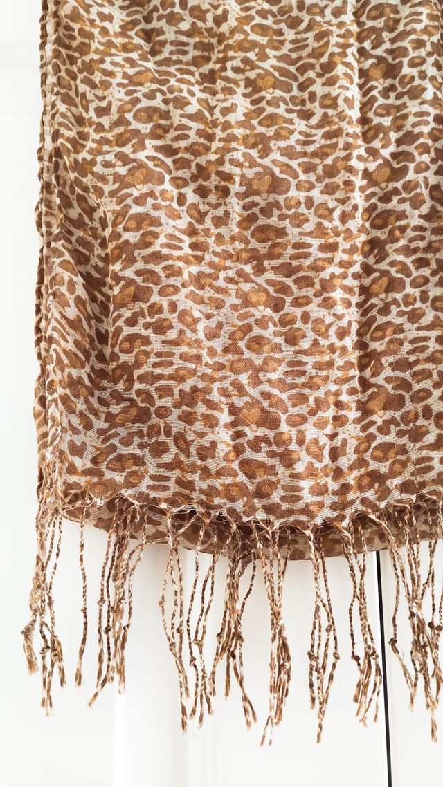 Pañuelo estampado leopardo