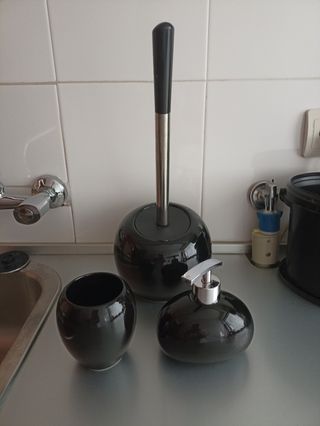 Elegante juego baño negro