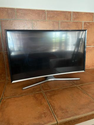 TV Samsung 32" Curva Full HD Smart TV