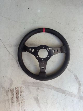 Volante OMP: Auténtico desplazado