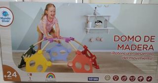 Domo de escalada de madera Montessori