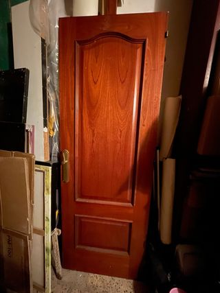Puerta madera maciza