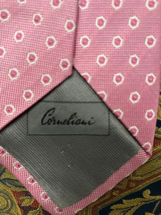 Corbata Corneliani rosa y blanca